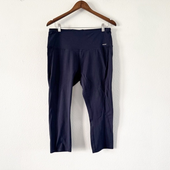 Cropped Capri Active Leggings Navy Blue Storage Pocket XL RBX Sporty Athleisure - Picture 1 of 10